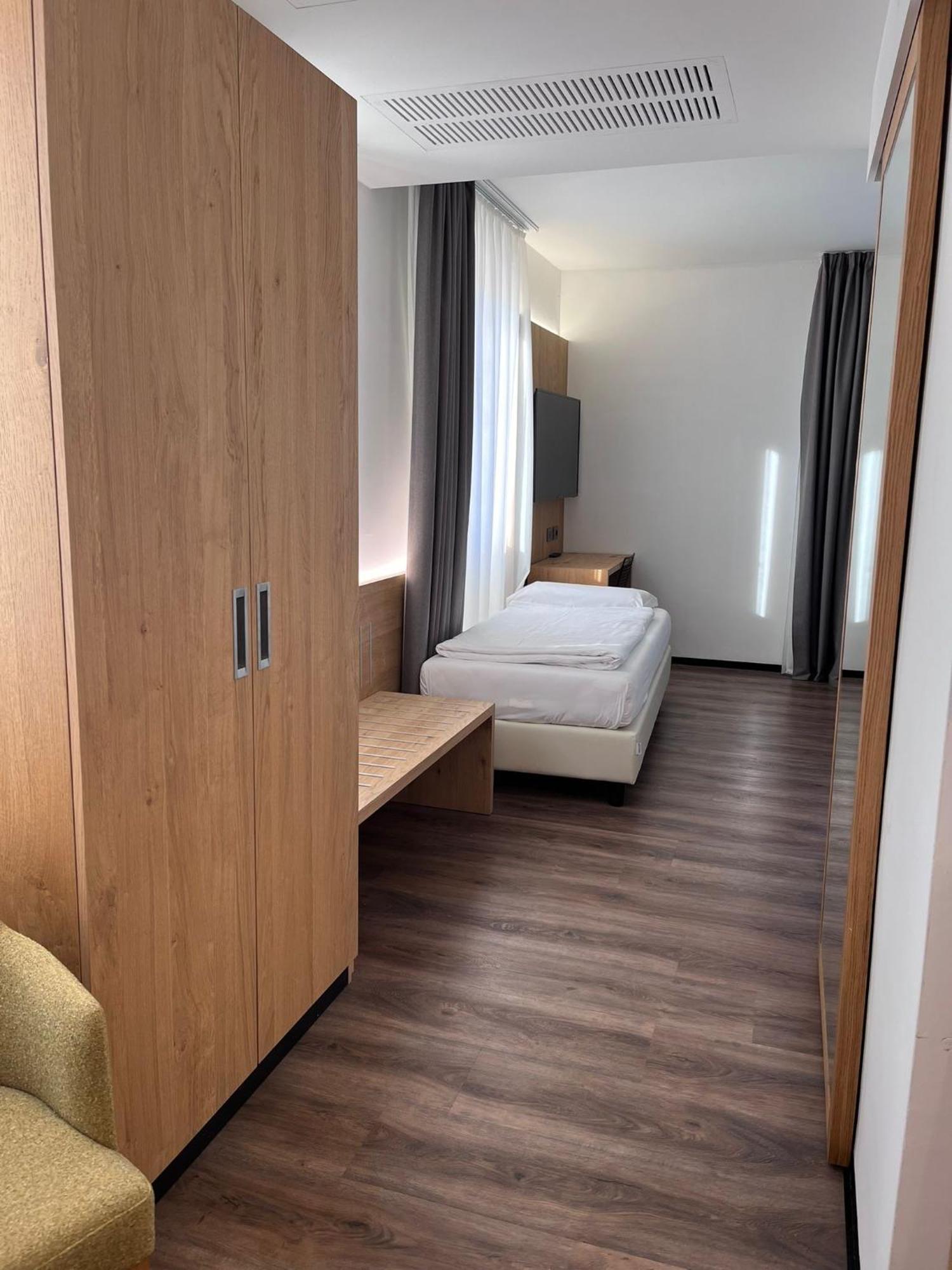 Hotel Belvedere Spiazzi Di Caprino Exteriör bild