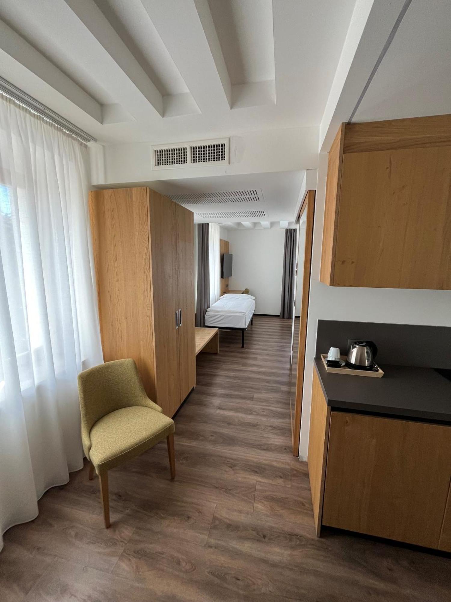 Hotel Belvedere Spiazzi Di Caprino Exteriör bild